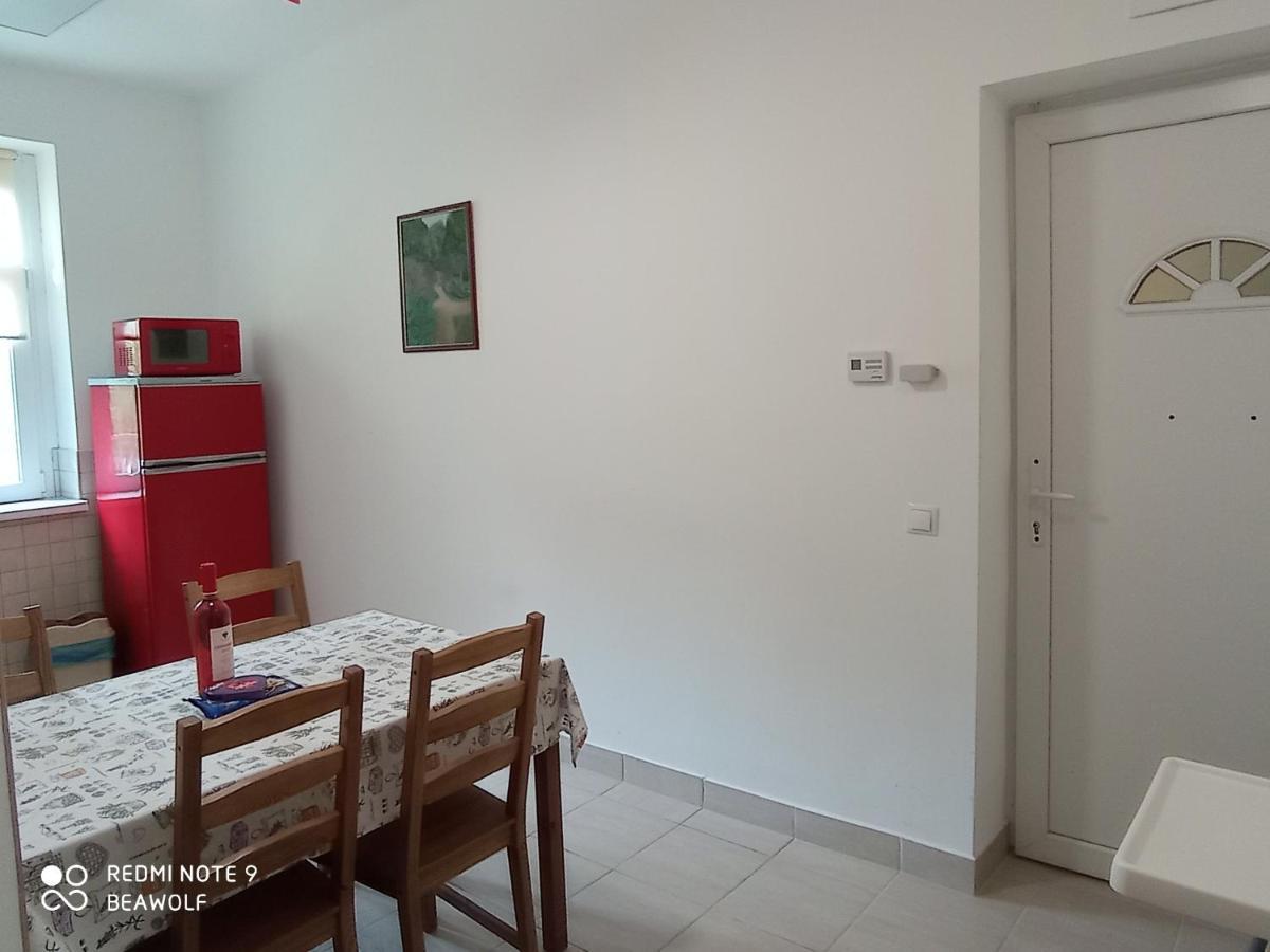 Gizella Apartman Еґер Екстер'єр фото