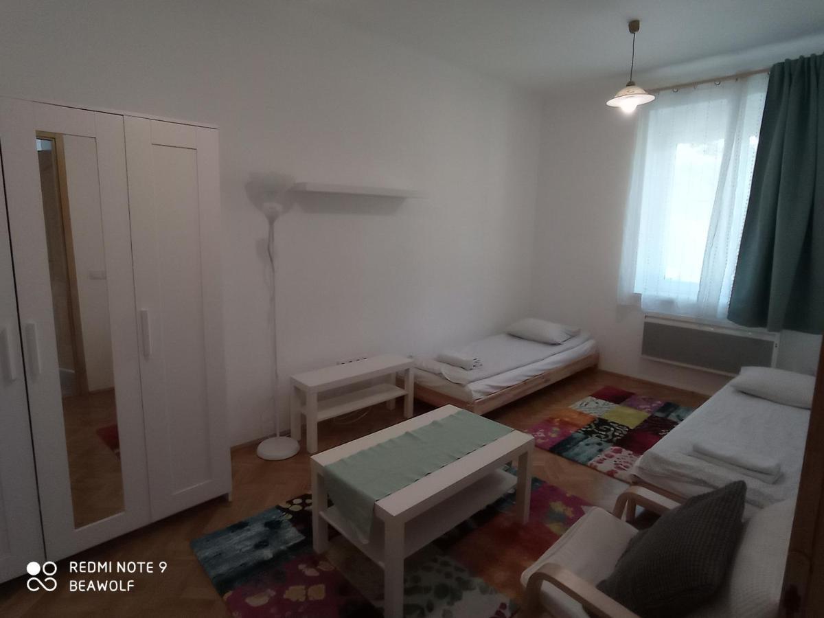 Gizella Apartman Еґер Екстер'єр фото
