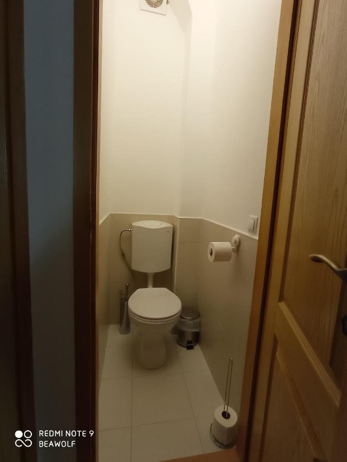 Gizella Apartman Еґер Екстер'єр фото